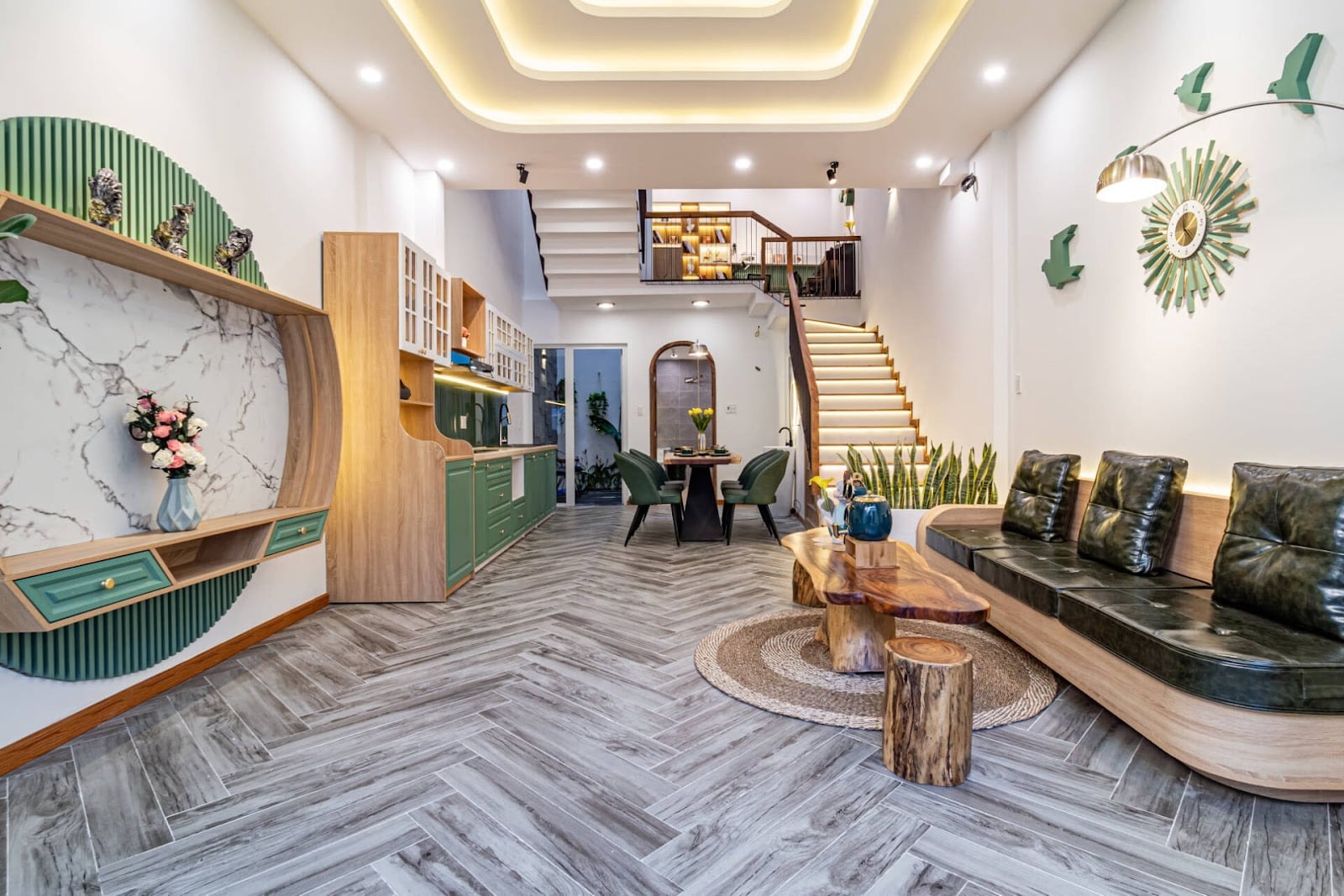 cach-chon-mau-phong-thuy-2025-de